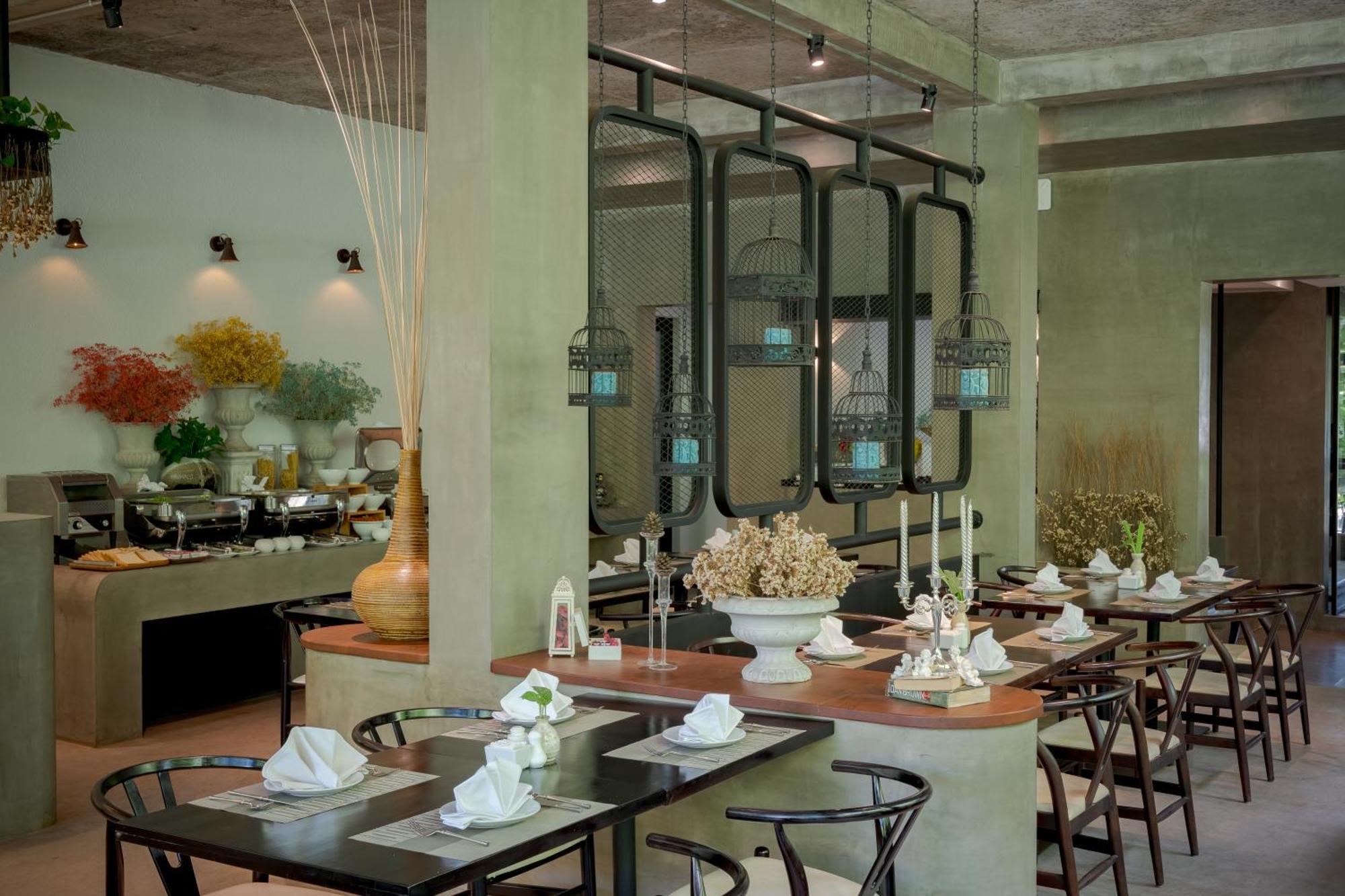 Eightfold Urban Resort Сіємреап Екстер'єр фото Restaurant